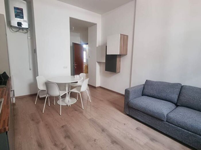 Appartamento bilocale in affitto in Via Romolo Gessi, Washington, Milano