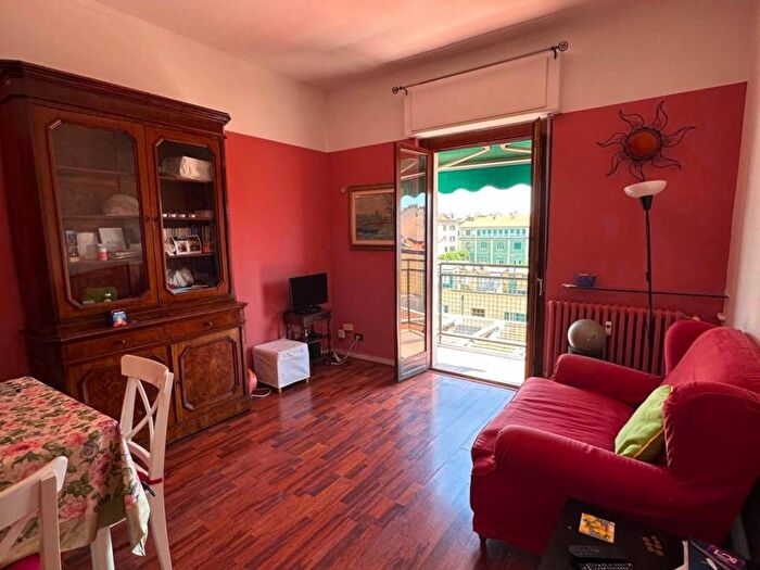 Appartamento bilocale in affitto in Alzaia Naviglio Grande, Navigli Darsena, Milano
