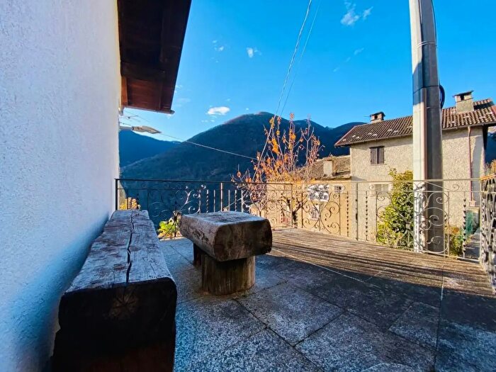 Casa bilocale in vendita in Via Casa Bogggia, Valle Cannobina