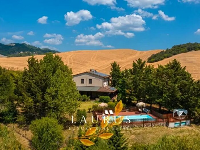 Casa con 6 locali in vendita in Strada per Mazzolla, Volterra