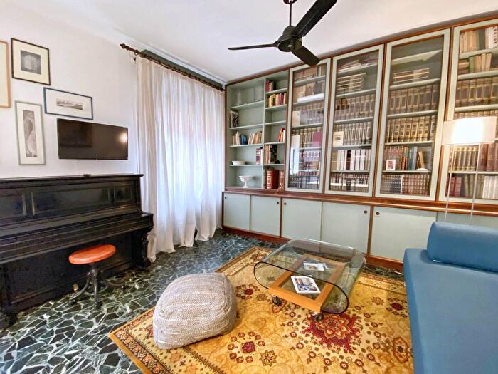 Appartamento quadrilocale in affitto in Via del Borgo di San Pietro, Irnerio, Bologna