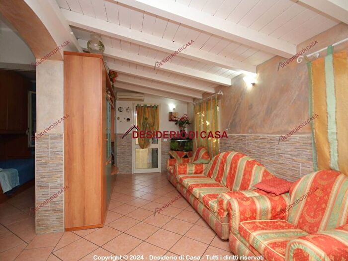 Casa trilocale in affitto in Contrada Salinelle, Lascari