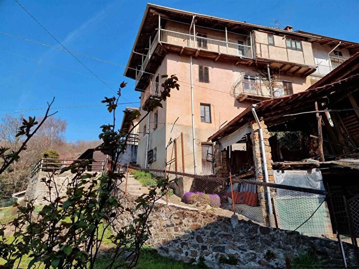 Casa trilocale in vendita in Bioglio