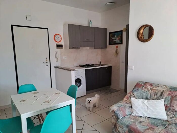 Appartamento bilocale in vendita in Via Carracci, Comacchio