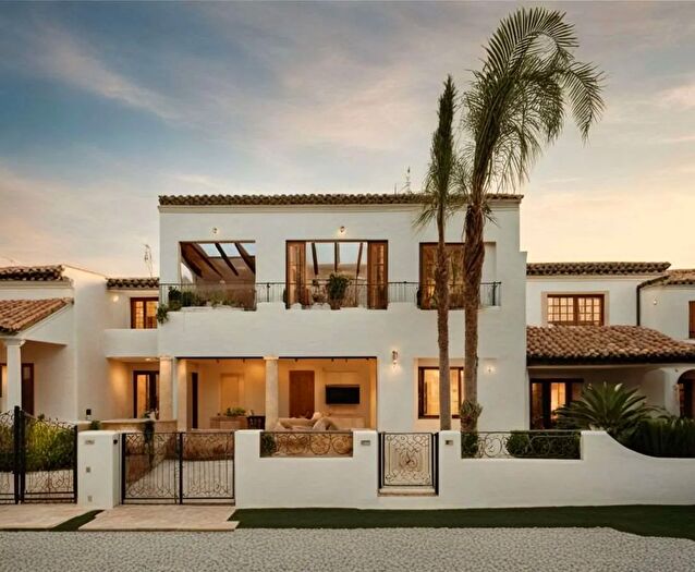 Casa con 7 locali in vendita in Via Tago, Casarano