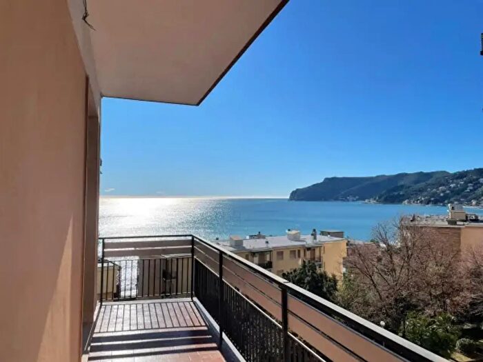 Appartamento trilocale in affitto in Via Vecchie Fornaci, Spotorno