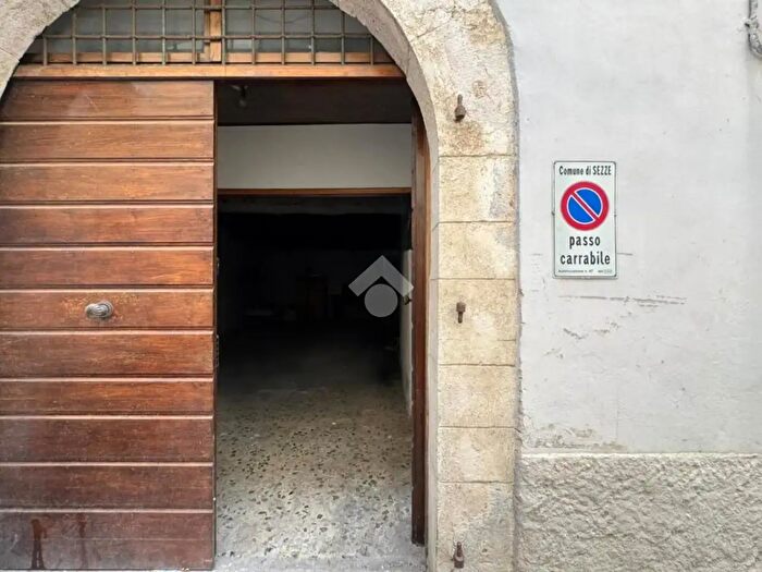 Appartamento trilocale in vendita in Via Umberto I, Sezze