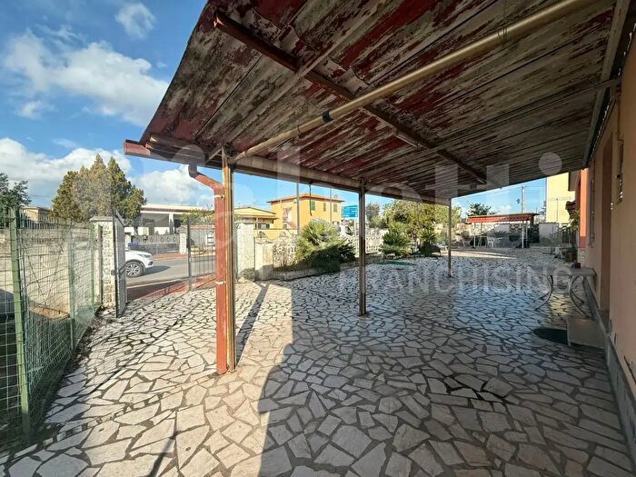 Casa quadrilocale in vendita in Via Santa Maria Goretti, Nettuno