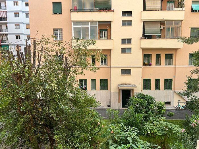 Appartamento quadrilocale in affitto in Via Ignazio Persico, Garbatella, Roma