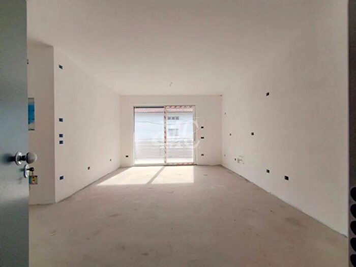 Appartamento trilocale in vendita in Avio