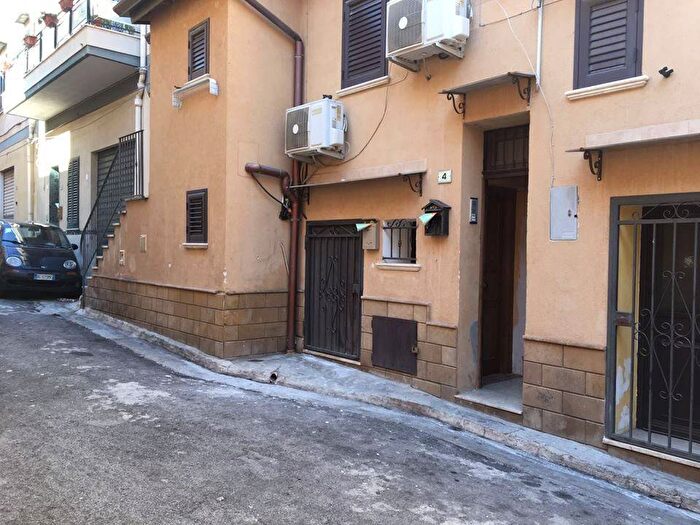 Appartamento monolocale in affitto in Via Caramia, Centro, Bagheria