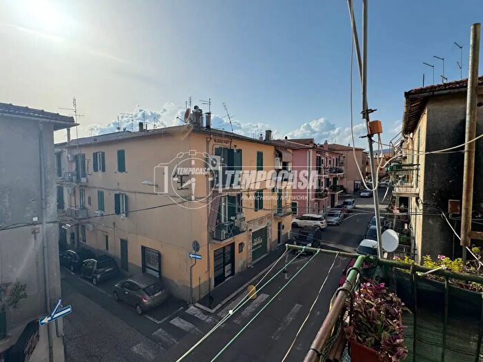 Appartamento trilocale in vendita in Via Roma, Trevignano Romano
