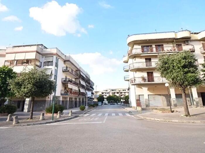 Appartamento trilocale in vendita in Viale delle Palme, Cercola
