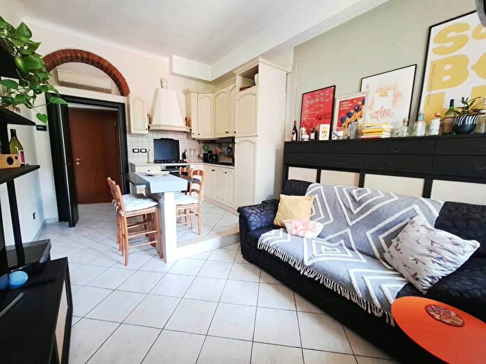Appartamento bilocale in affitto in Via Elia Lombardini, Navigli Darsena, Milano
