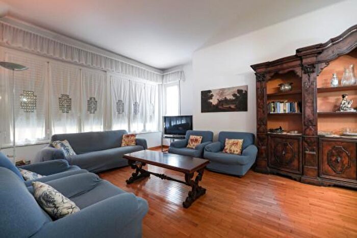 Appartamento con 5 locali in vendita in Via della Libertà, Rapallo