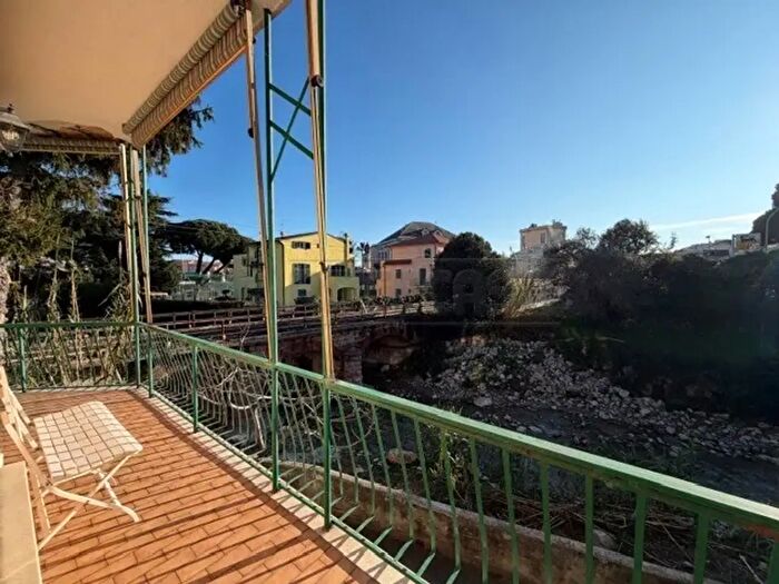 Appartamento trilocale in affitto in Via Aurelia, Loano