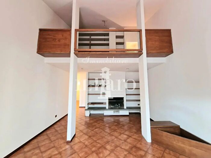 Appartamento quadrilocale in vendita in Giuseppe Santelli, Signa