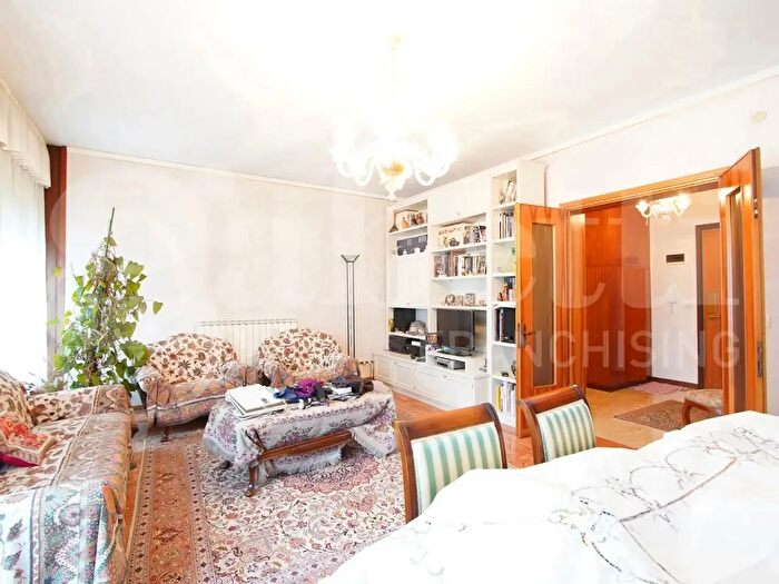 Appartamento con 5 locali in vendita in Viale San Marco, Venezia