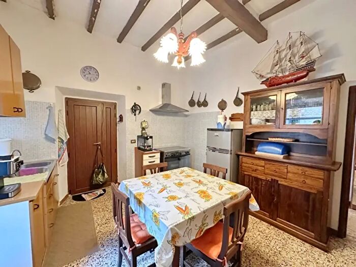 Casa quadrilocale in vendita in Gavorrano