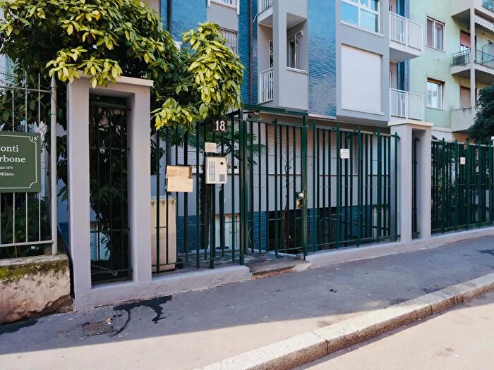 Appartamento monolocale in affitto in Via Gaetana Agnesi, Milano