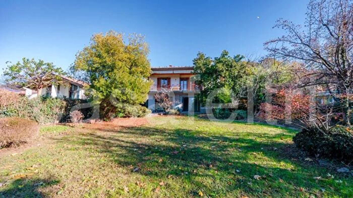 Appartamento con 5 locali in vendita in Via Strada Vecchia Bergamo Bergamo, Bergamo