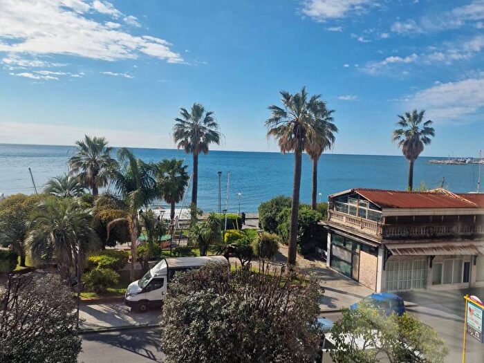 Appartamento bilocale in affitto in corso matteotti, Centro, Varazze