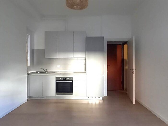 Appartamento bilocale in affitto in Via Achille Maiocchi, Morgagni, Milano