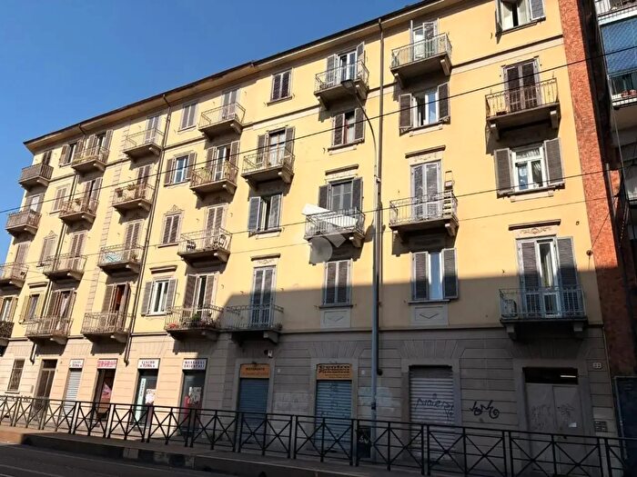 Appartamento trilocale in affitto in Corso Palermo, Torino