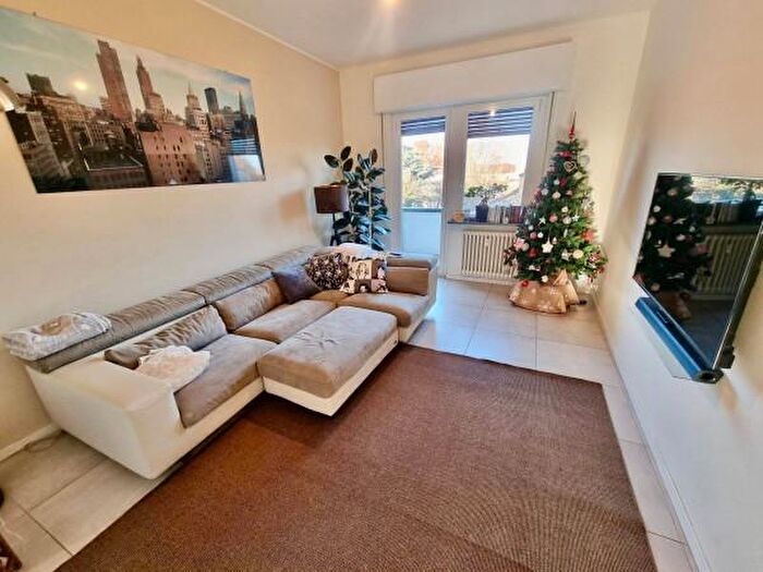 Appartamento quadrilocale in vendita in Piazzale Genova, Piacenza