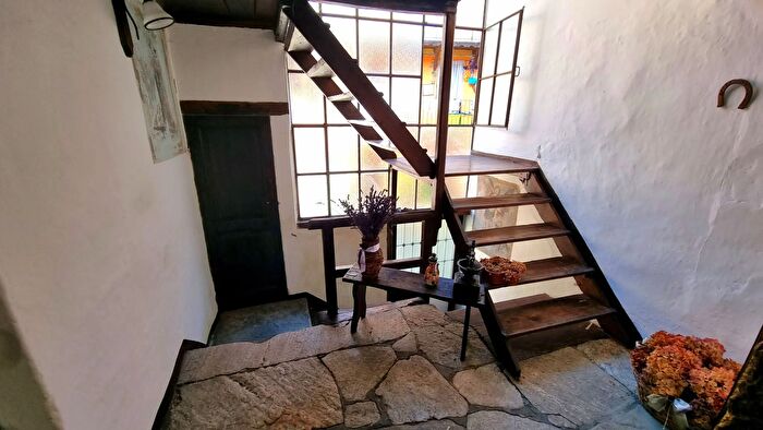 Casa con 7 locali in vendita in Via Camillo Vercellone Verdobbio Sordevolo Biella Piemonte Italia, Sordevolo