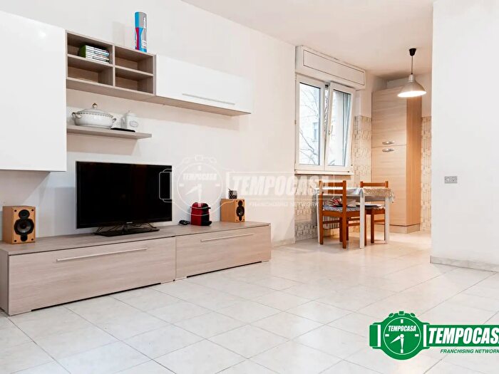 Appartamento trilocale in vendita in Via Giulio Natta, Milano