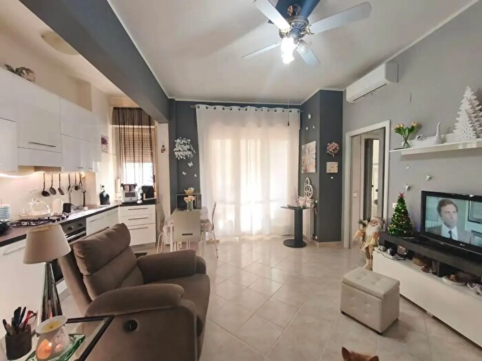 Appartamento trilocale in vendita in Via Piave, Silvi