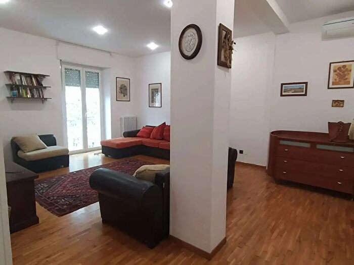 Appartamento quadrilocale in affitto in Via G Bruno, Ancona