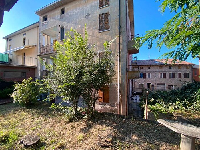 Casa con 6 locali in vendita in Via del Pretorio Sassuolo, Sassuolo