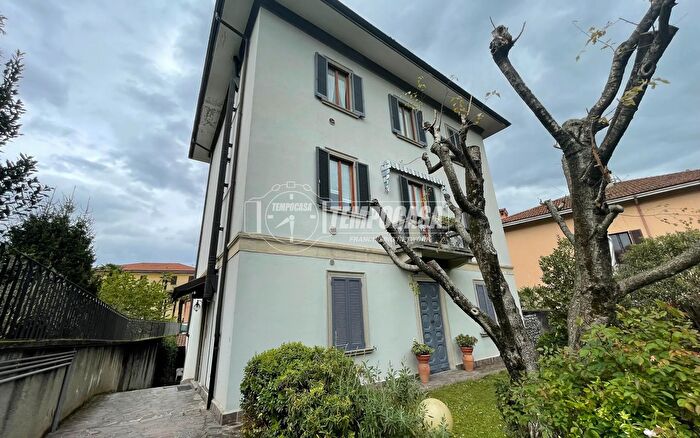 Appartamento in vendita in Via Santi Patroni, Brivio