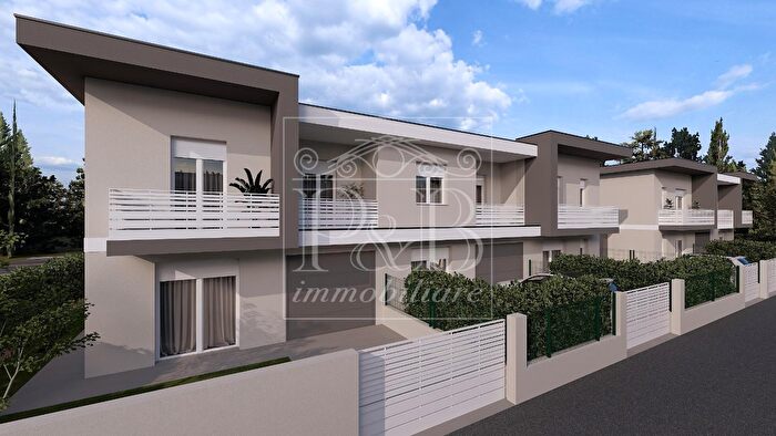 Casa quadrilocale in vendita in Via San Filastrio, Torbole Casaglia