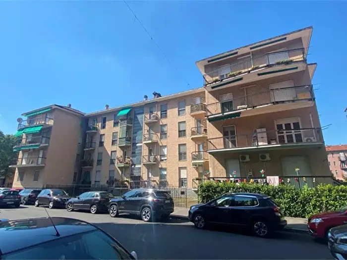 Appartamento trilocale in vendita in via Vincenzo Monti, Centro, San Giuliano Milanese