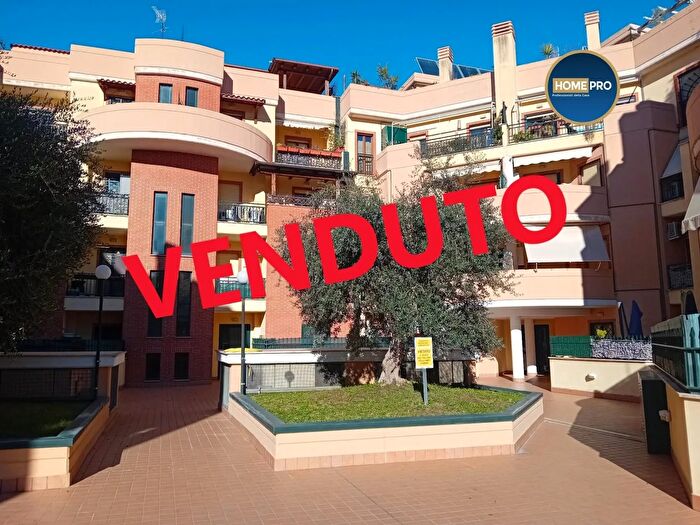 Appartamento trilocale in vendita in Via Luigi Pirandello, Guidonia Montecelio