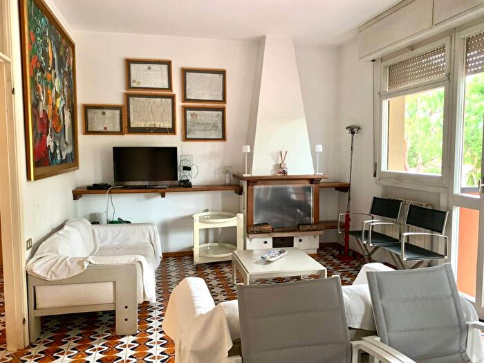 Appartamento con 5 locali in affitto in Viale Giuseppe Garibaldi, Paese, Riccione