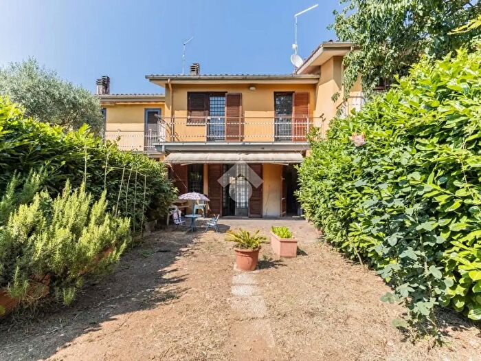 Casa con 5 locali in vendita in Via Orte, Ronciglione