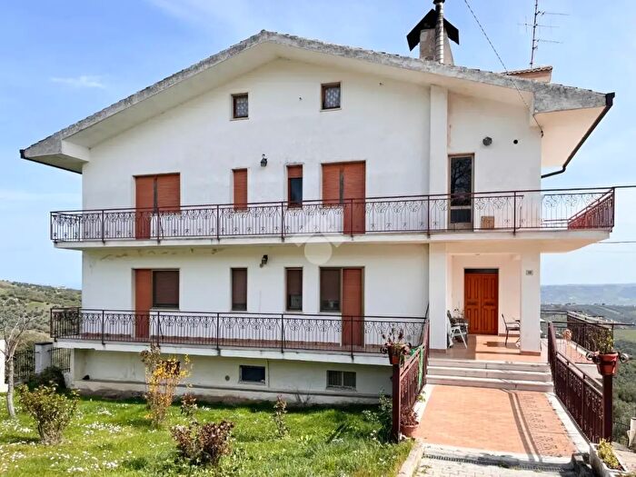 Appartamento quadrilocale in vendita in Cda Villa Elce, Lanciano