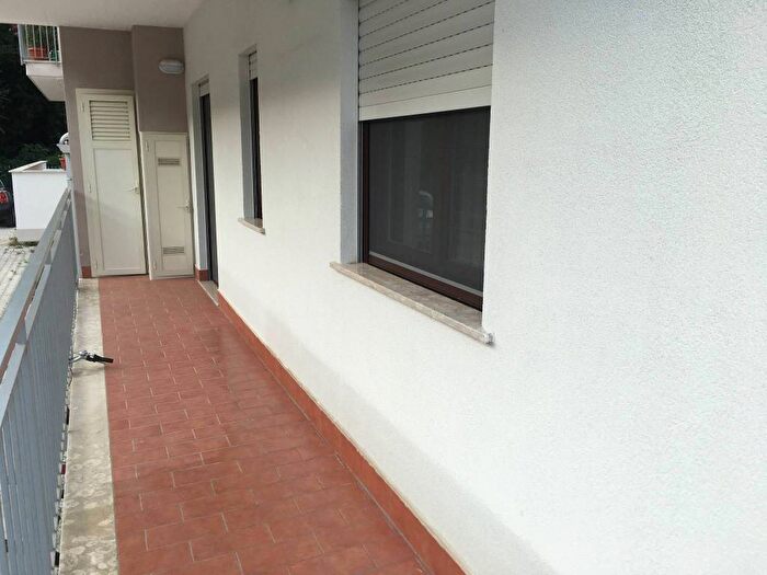 Appartamento trilocale in affitto in Via Sferracavalli, Cassino