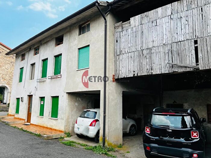 Casa con 5 locali in vendita in Contrada Spelaccia di Sopra N, Valdagno