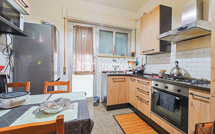 Appartamento con 5 locali in vendita in Forli