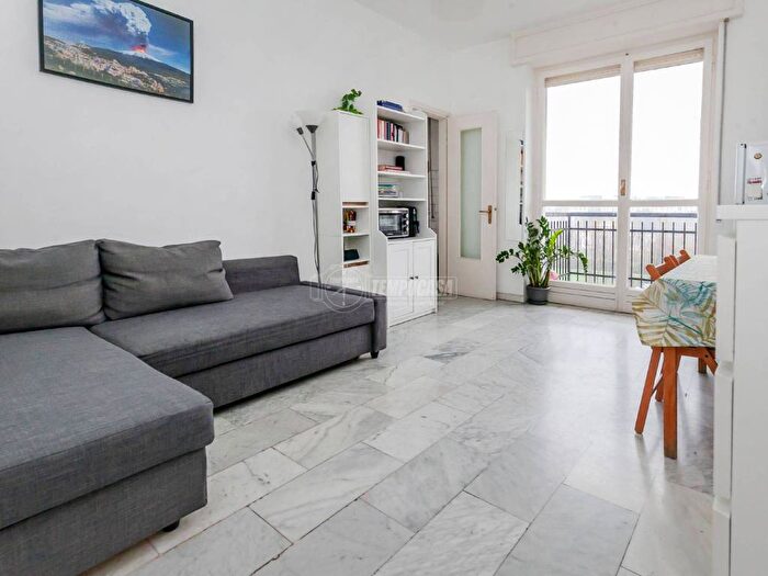 Appartamento monolocale in affitto in Via Trevi, Dergano, Milano