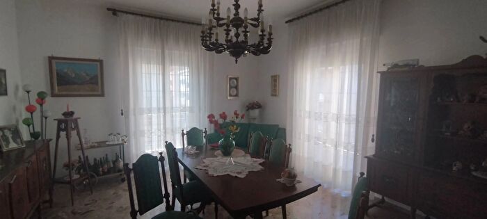 Appartamento trilocale in vendita in Siracusa