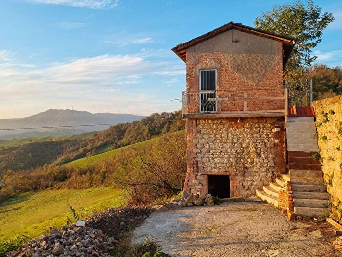 Appartamento monolocale in affitto in Via Giardini Nord, Serramazzoni