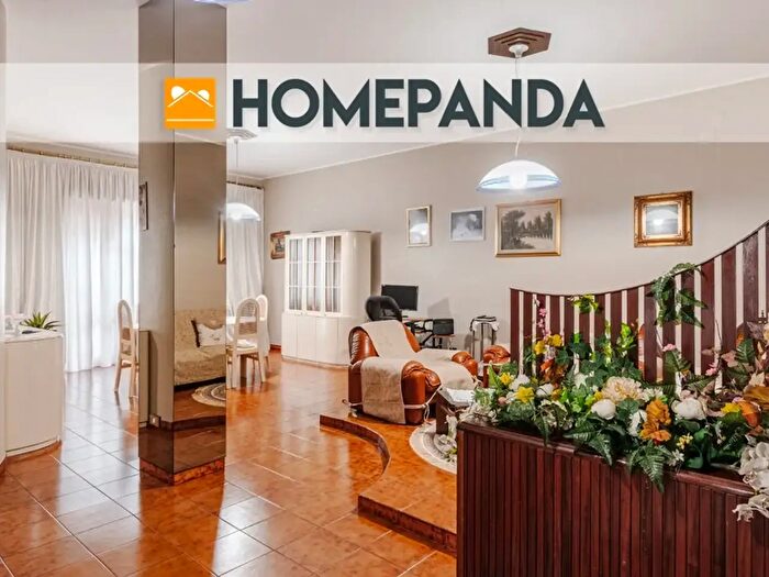 Appartamento con 6 locali in vendita in Via Salvatore Quasimodo, San Giuseppe Vesuviano