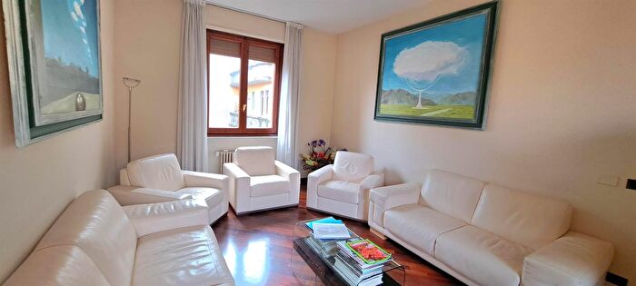 Appartamento con 5 locali in vendita in Firenze