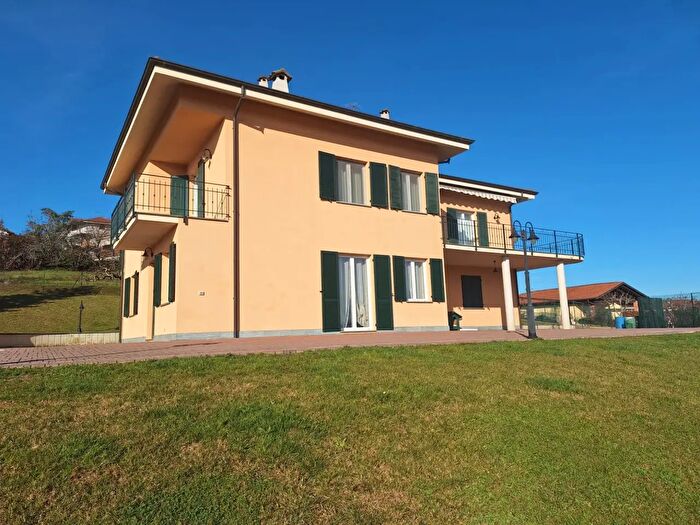 Casa con 8 locali in vendita in Via Cavalli dOlivola, San Giorgio Monferrato